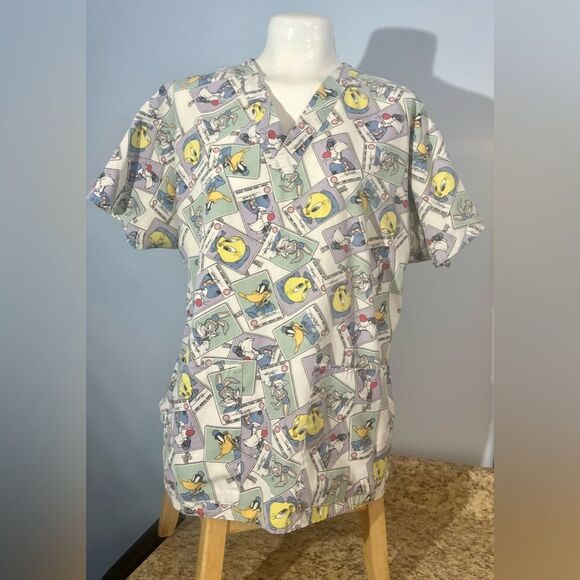 Looney Tunes small scrub top Tweety - Picture 1 of 11